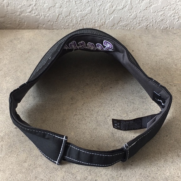 Brand new Nike Golf  Hats - Picture 3 of 5